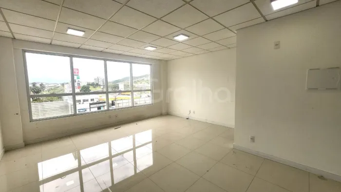 Sala Comercial de 32m² em Barreiros