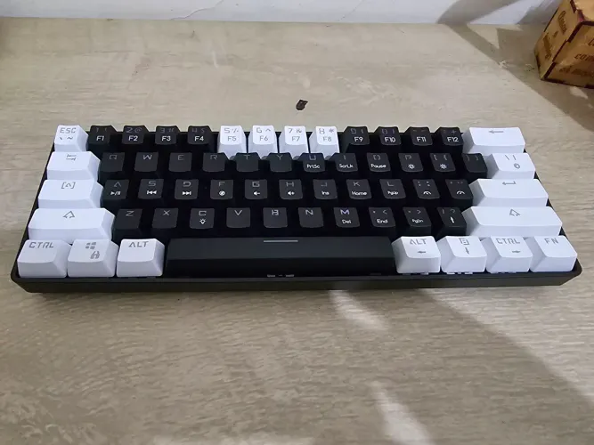 Teclado Mecânico 60%