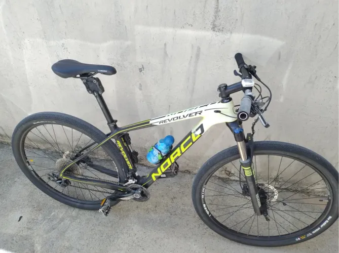 Bicicleta Norco Revolver - Carbono