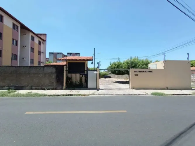 CONDOMÍNIO IMPERIAL PARK - BAIRRO: MORADA DO SOL