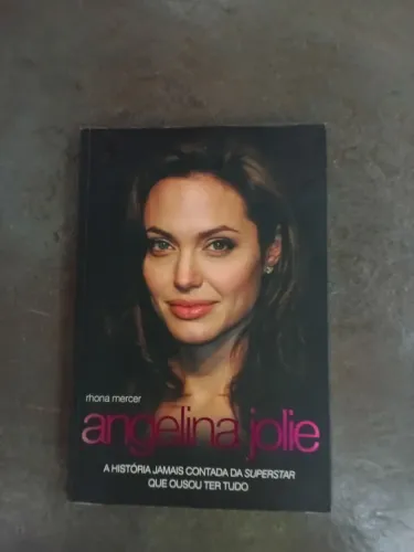 Livro Angelina Jolie - Rhona Mercer