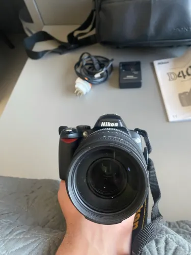 Nikon D40X - Conservada + Kit Completo (Pronta pra Usar!)