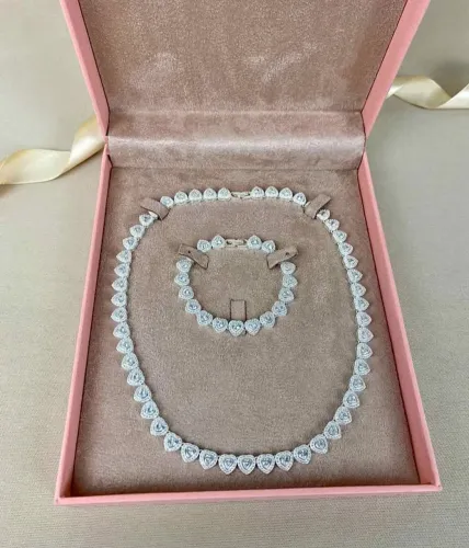 CONJUNTO RIVIERA BANHADO A OURO BRANCO EM PEDRARIA SWAROVSKI 