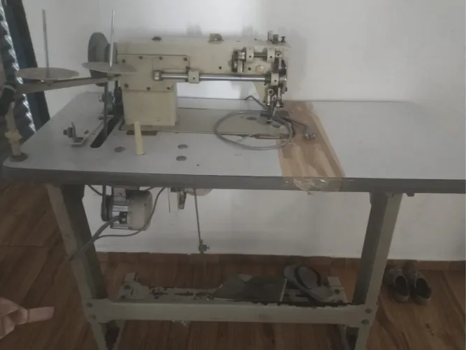 Máquina de costura
