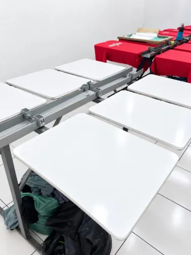Mesa de silk screen com 6 berços