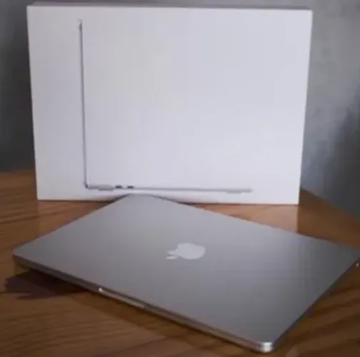 Apple MacBook Air M2 (2022) Apple M2