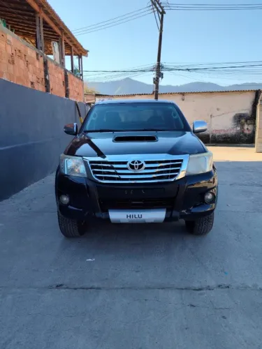 Toyota Hilux CD SRV D4-d 4X4 3.0 TDI Diesel AUT 2013