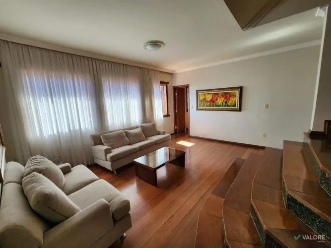 Casa 5 quartos para aluguel no Santa Lúcia