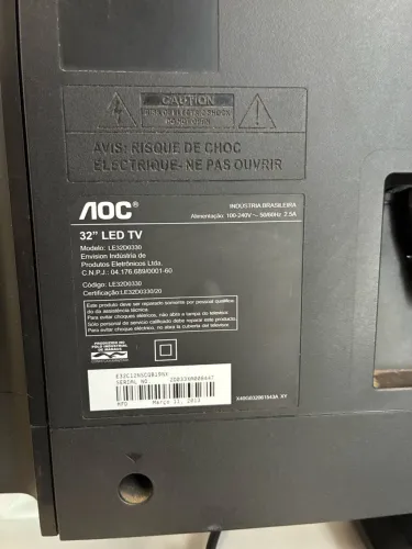 TV LED 32" AOC (Modelo LE32D0330)