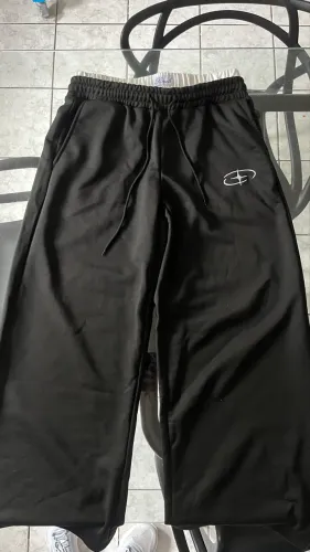 Calça moletom PAVTROS tamanho M double design, peça nova acompanhando saco ziplock.