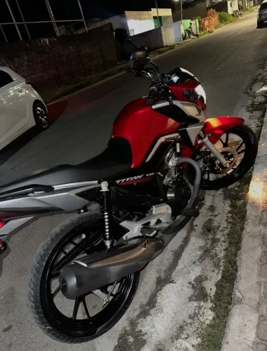 Moto semi nova( Única dona)