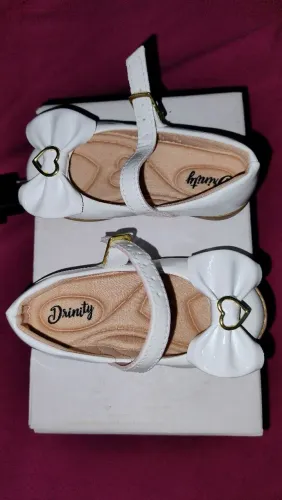 Sapatinho Branco Infantil de menina Batizado ou festas