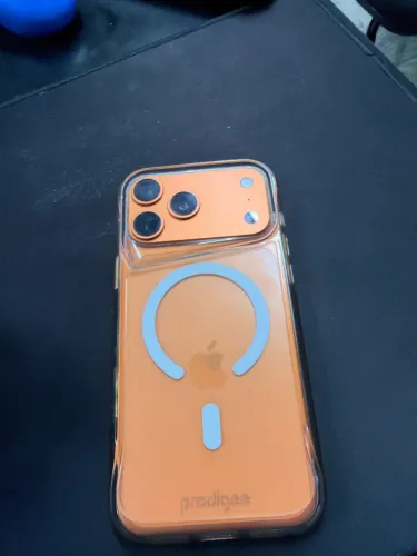 iPhone 17 Pro Max Laranja