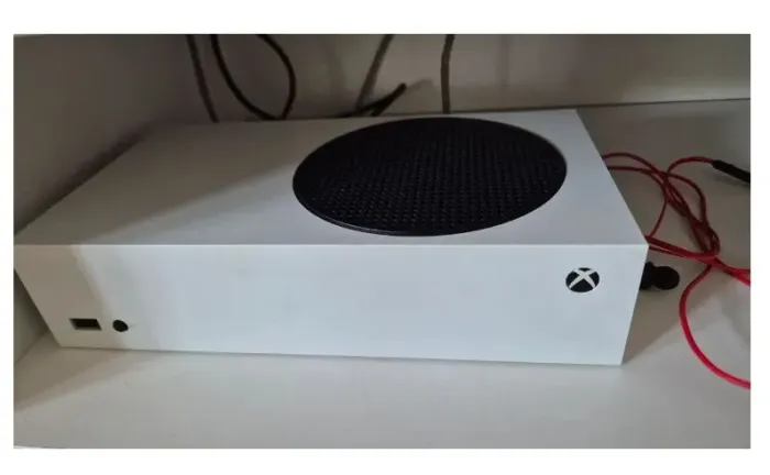 Xbox série s semi novo em ótimo estado! Levar hoje ein