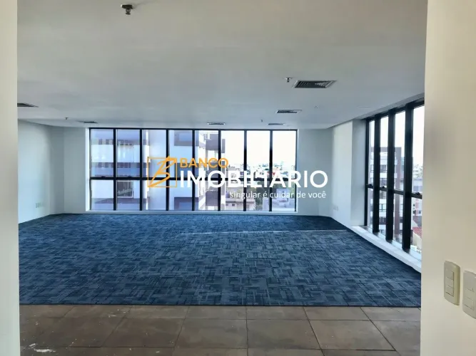 Sala comercial com 99m² na Dom Pedro II