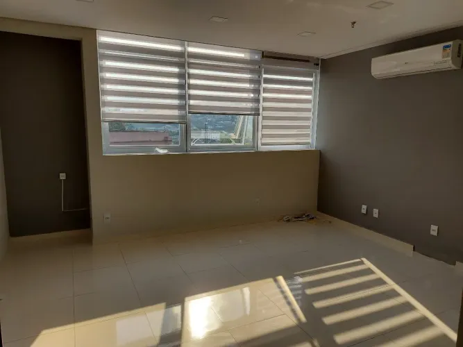 Sala comercial à venda no Helbor Patteo Mogilar Sky Mall & Offices