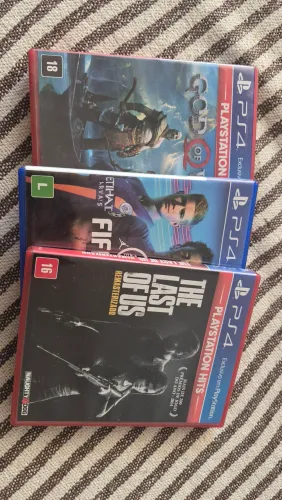 Jogos ps4 cd