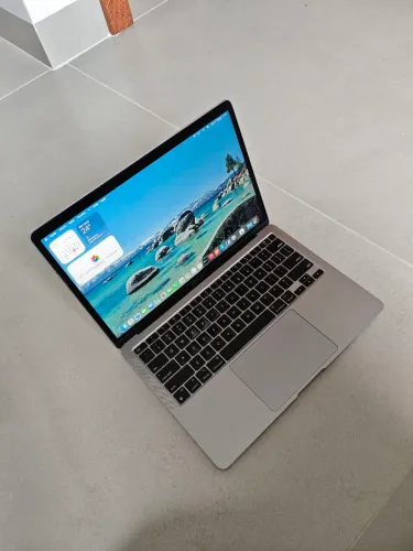 MacBook Air