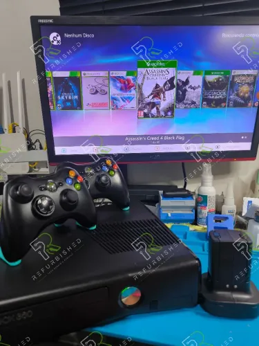 Xbox 360 Slim desbloqueado