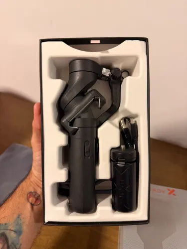 Vendo estilizador de Celular Gimbal - Hohem iSteady X (3 eixos com sensor de movimento)