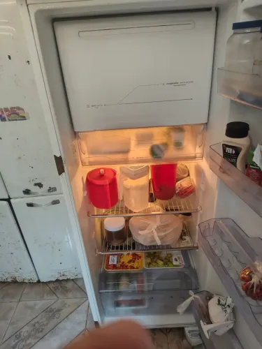 Vendo Geladeira Eletrólux