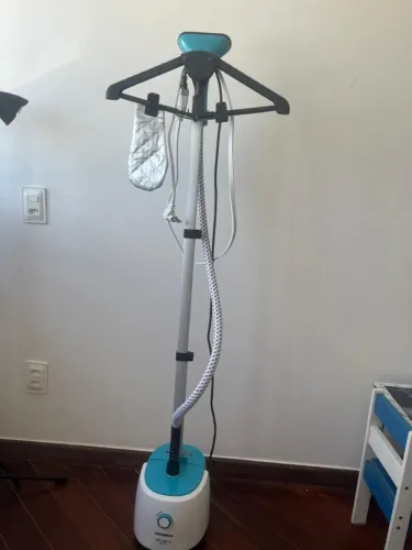 PASSADEIRA À VAPOR VIP CARE 1800W MONDIAL