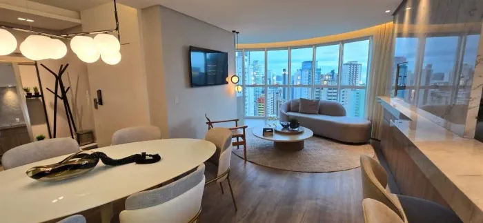Apartamento decorado à venda no Elegance Tower - Balneário Camboriú