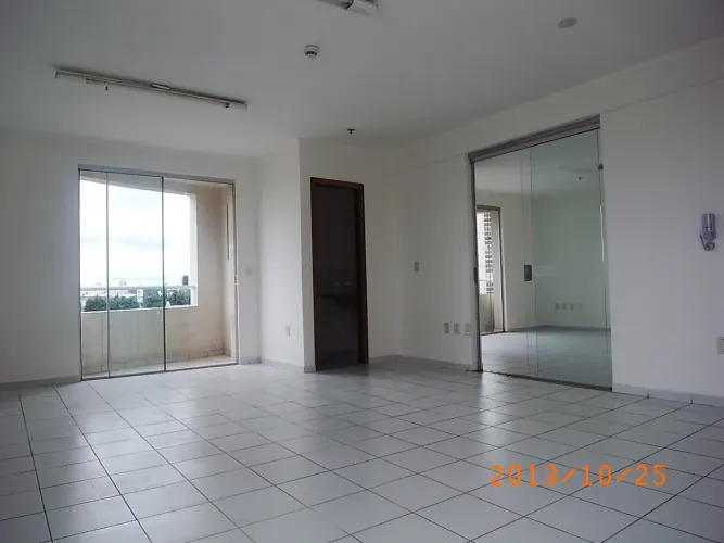 J. Aquarius/Ed Atlantico sala 37M2 frente ao Carrefour. Possibilidade de vender 2 salas ju