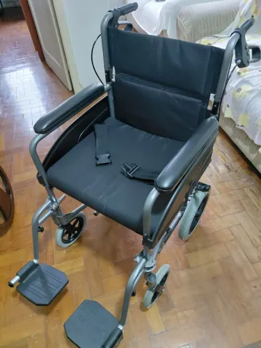 Cadeira de Rodas de Alumínio Vibe Mobil