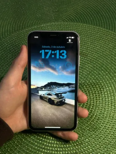 IPHONE XR - 64GB