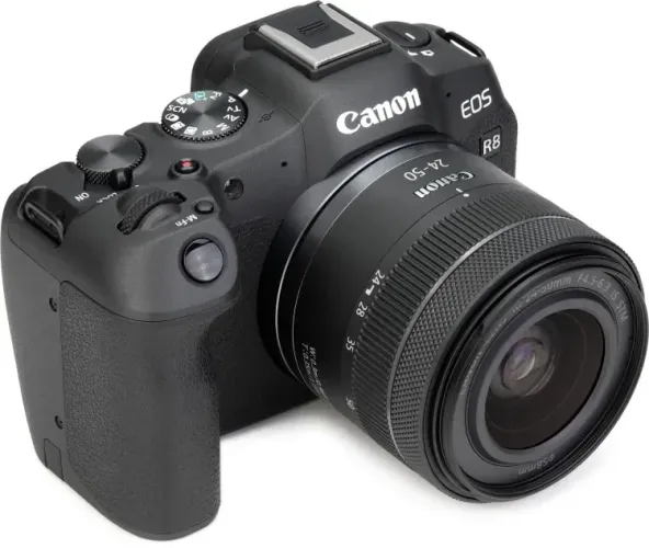 Canon R8 Kit Completo + RF 24-50mm + Cage SmallRig + Adaptador Crop + Bateria Extra