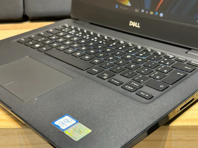 Notebook Dell i7-(8ª Ger), 8GB, SSD 256GB + HD 1TB + Garantia
