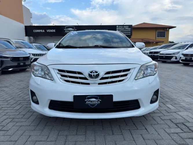 Toyota Corolla Altis 2.0 Flex 16V Aut. 2014