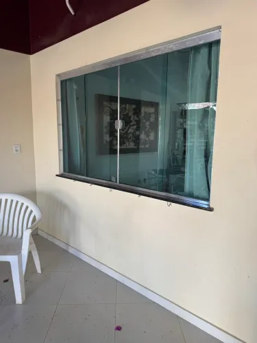 Vendo janela em blindex , 2,00 de largura