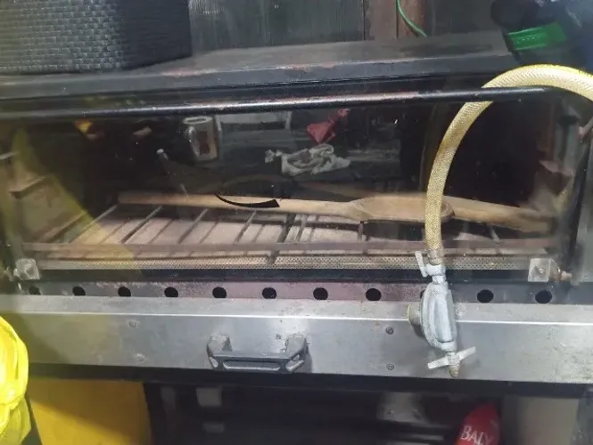 FORNO A GAS PARA PIZZA E BOLOS