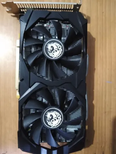 Placa de vídeo RX 580 8 gb com defeito 