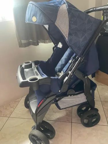 Carrinho de Bebê Tutti Azul - Excelente Estado