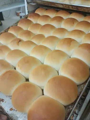 Faço diária de confeitaria ou padaria 