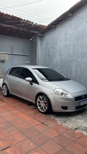 Fiat Punto Attractive 1.4 Fire Flex 8V 5P 2011