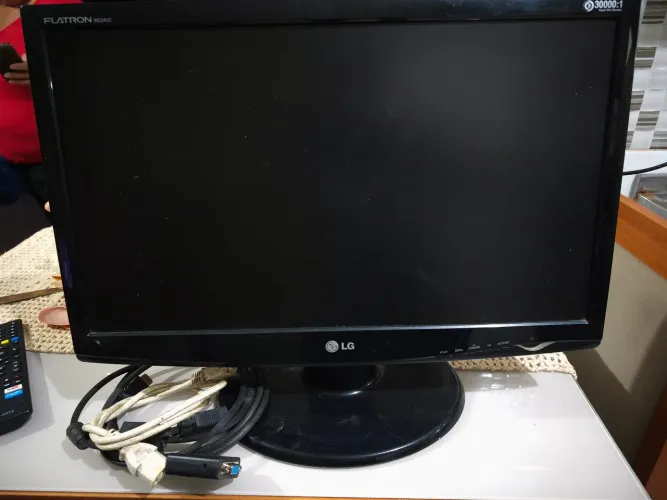 MONITOR LG 23 POLEGADAS VGA