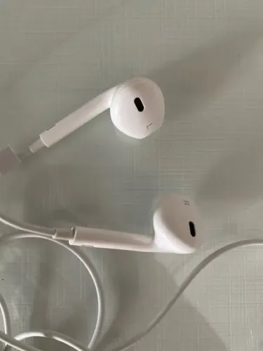 Apple EarPods Lightning Original com caixa 