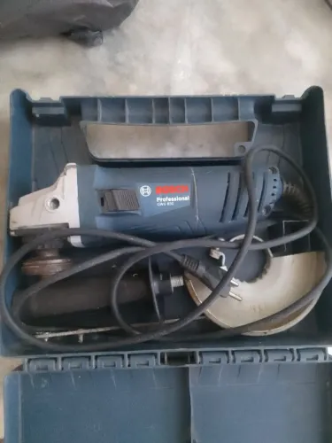 Esmerilhadeira Angular / Amoladora Angular BOSCH GWS 850 PROFESSIONAL