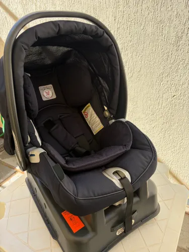 Bebe Conforto Usado Azul Marinho