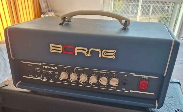 Amplificador Borne VRX 150 watts