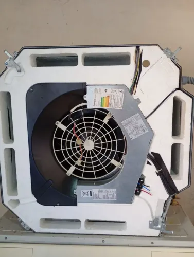 Ar condicionado 