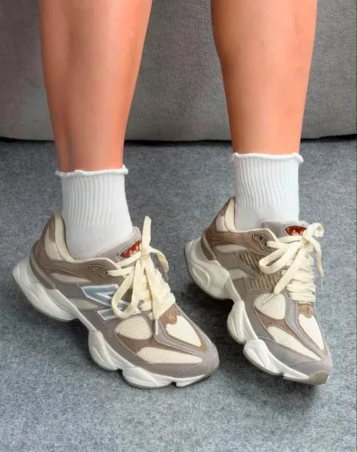 Tênis New Balance 9060 Couro