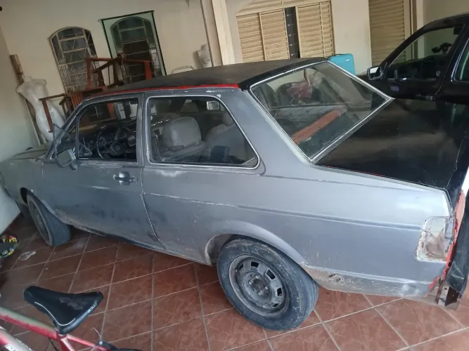 Volkswagen Voyage GL/ Special 1.6/ 1.8 (álcool) 1986