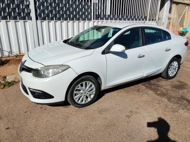 Renault Fluence Sed. Dyn. Plus 2.0 16V Flex Aut. 2016