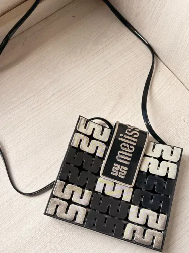 Bolsa Melissa preta - mini bag estilosa