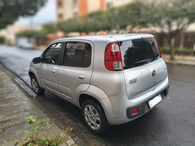 Fiat Uno Vivace Celeb. 1.0 EVO F.flex 8V 5P 2011